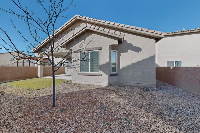 6008 Jagged Peak Road NW, Albuquerque, NM 87114