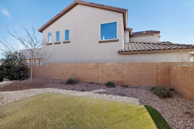 6008 Jagged Peak Road NW, Albuquerque, NM 87114