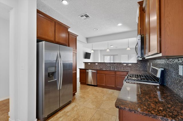 6008 Jagged Peak Road NW, Albuquerque, NM 87114