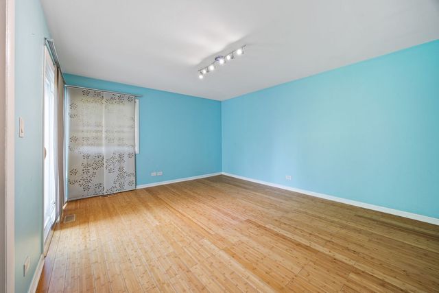 1044 Cumberland Court, Vernon Hills, IL 60061