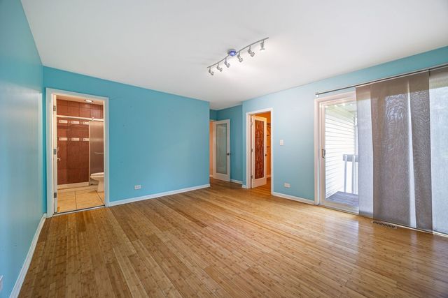1044 Cumberland Court, Vernon Hills, IL 60061