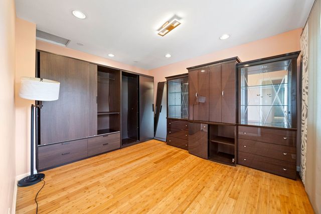 1044 Cumberland Court, Vernon Hills, IL 60061