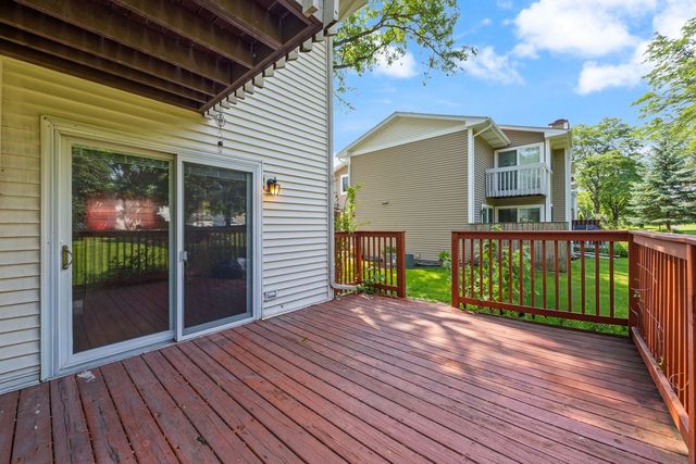 1044 Cumberland Court, Vernon Hills, IL 60061