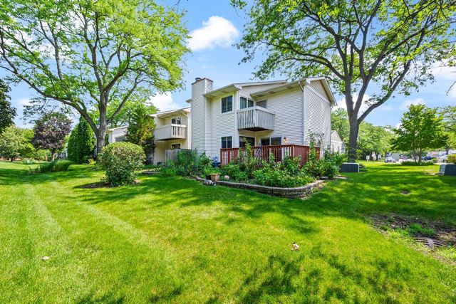 1044 Cumberland Court, Vernon Hills, IL 60061