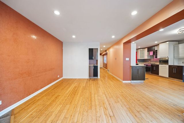 1044 Cumberland Court, Vernon Hills, IL 60061