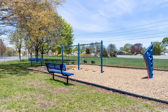 30 Walter Rd, Danvers, MA 01923