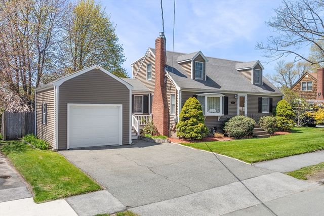 30 Walter Rd, Danvers, MA 01923