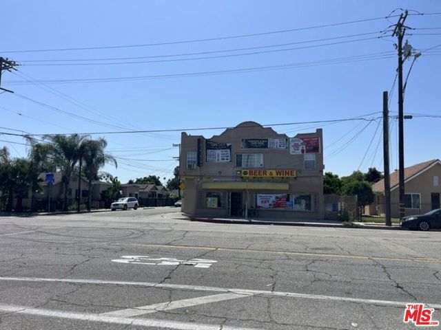 6525 Holmes Avenue, Los Angeles, CA 90001