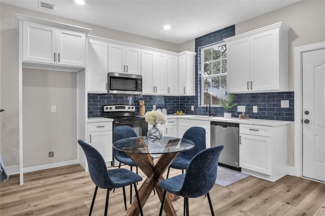 3119 Avenue M, Galveston, TX 77550