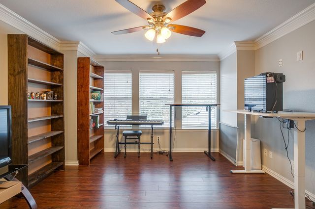 6602 Fox Glen Drive, Arlington, TX 76001