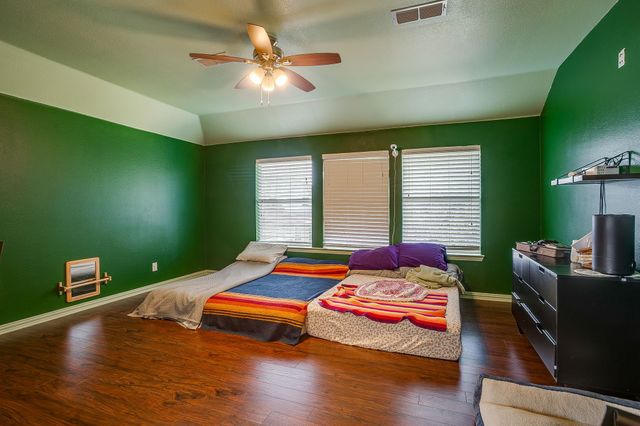 6602 Fox Glen Drive, Arlington, TX 76001