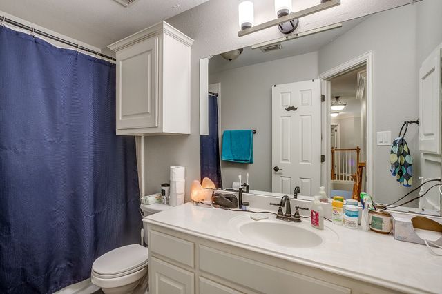 6602 Fox Glen Drive, Arlington, TX 76001