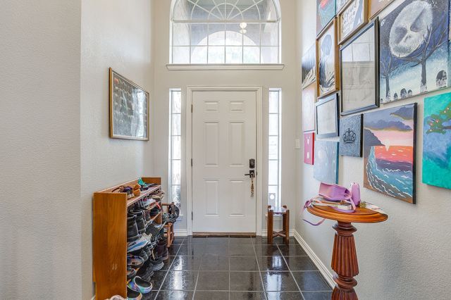 6602 Fox Glen Drive, Arlington, TX 76001