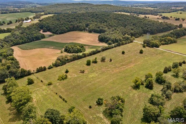 2276 Old Fredericktown Road, Farmington, MO 63640