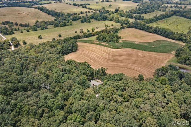 2276 Old Fredericktown Road, Farmington, MO 63640