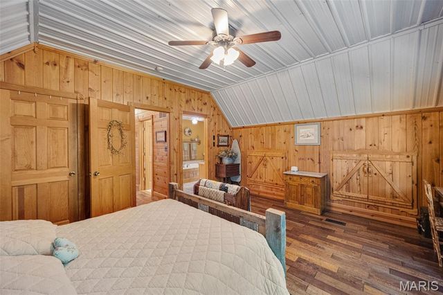 2276 Old Fredericktown Road, Farmington, MO 63640