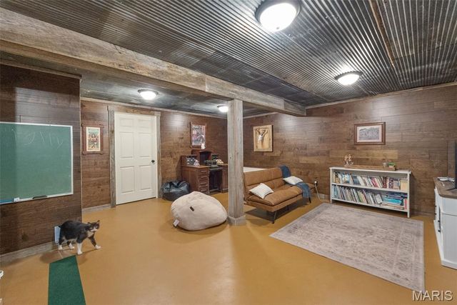 2276 Old Fredericktown Road, Farmington, MO 63640