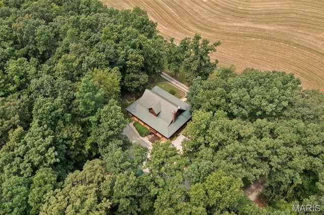 2276 Old Fredericktown Road, Farmington, MO 63640