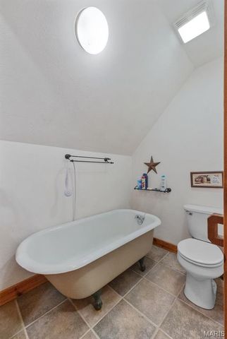 2276 Old Fredericktown Road, Farmington, MO 63640