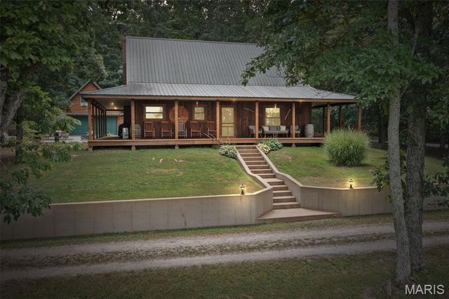 2276 Old Fredericktown Road, Farmington, MO 63640