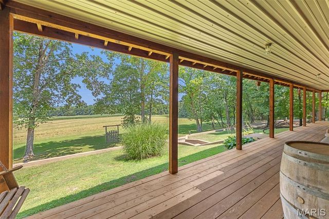 2276 Old Fredericktown Road, Farmington, MO 63640