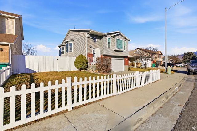 1222 W BRANDONWOOD DR, Murray, UT 84123