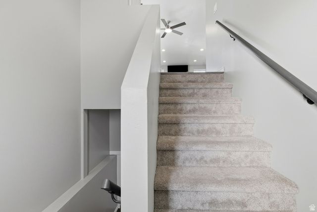 1222 W BRANDONWOOD DR, Murray, UT 84123