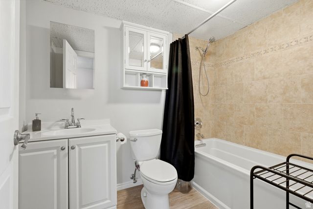 1222 W BRANDONWOOD DR, Murray, UT 84123