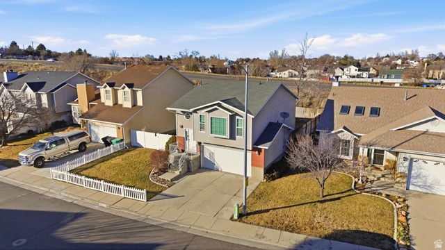 1222 W BRANDONWOOD DR, Murray, UT 84123