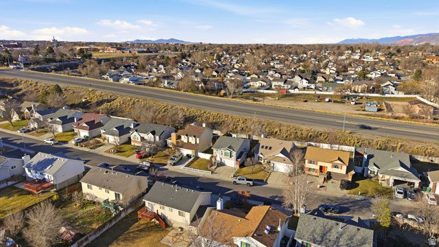 1222 W BRANDONWOOD DR, Murray, UT 84123