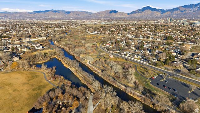 1222 W BRANDONWOOD DR, Murray, UT 84123