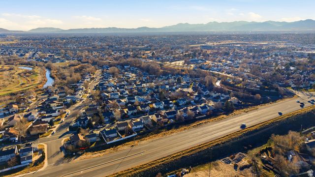 1222 W BRANDONWOOD DR, Murray, UT 84123