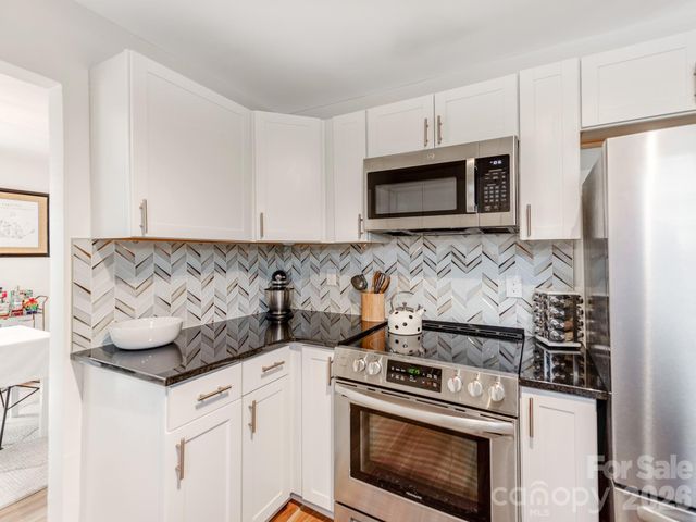 1817 Rush Wind Drive, Charlotte, NC 28206