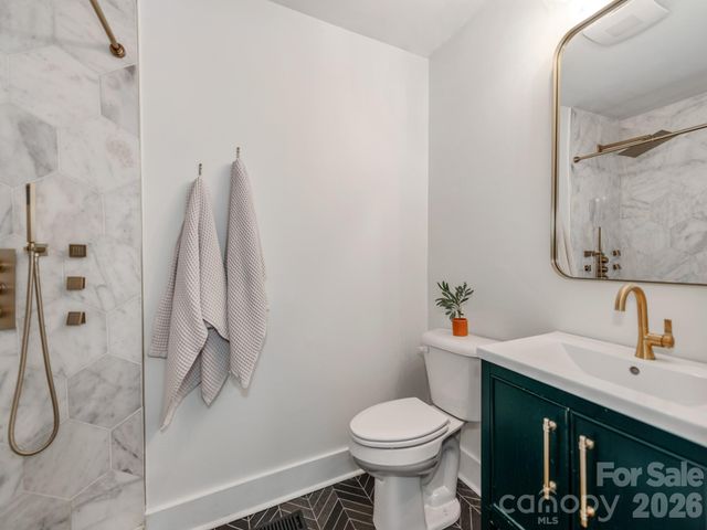 1817 Rush Wind Drive, Charlotte, NC 28206