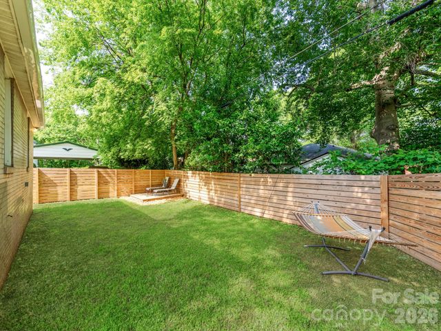 1817 Rush Wind Drive, Charlotte, NC 28206