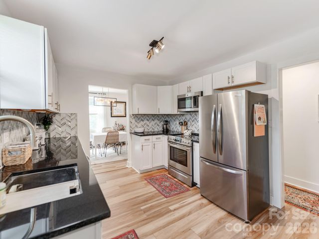 1817 Rush Wind Drive, Charlotte, NC 28206