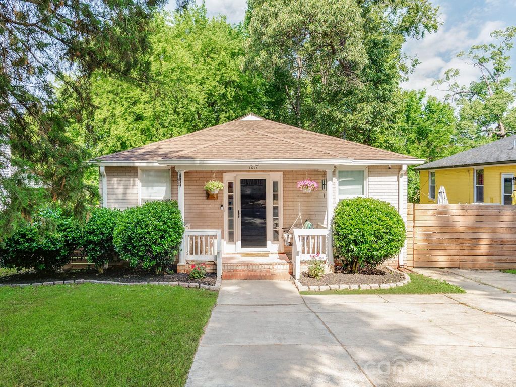 1817 Rush Wind Drive, Charlotte, NC 28206