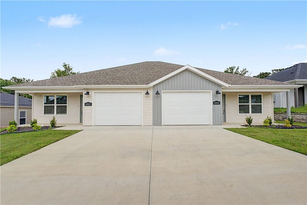 6500 & 6502 Kathleen Street, Bentonville, AR 72713