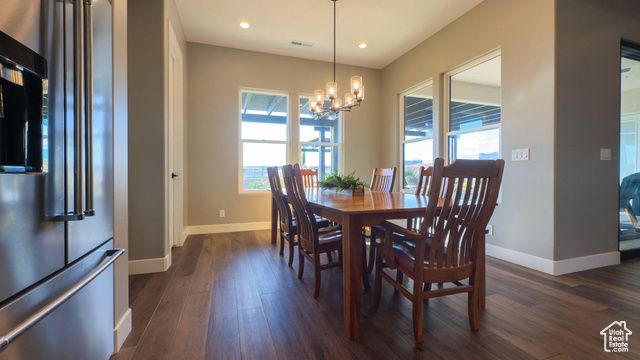 25 N HIGHLAND PKWY, Washington, UT 84780