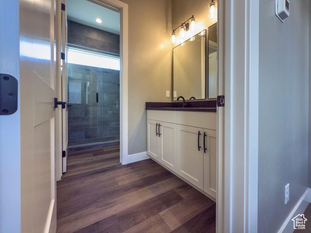 25 N HIGHLAND PKWY, Washington, UT 84780