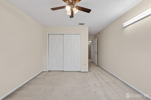 22 Guisborough Way, Edison, NJ 08820