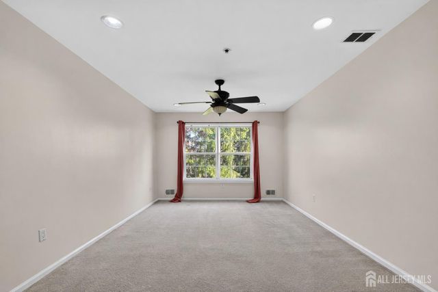 22 Guisborough Way, Edison, NJ 08820