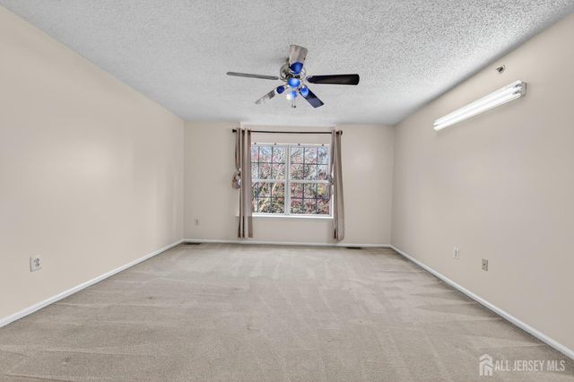 22 Guisborough Way, Edison, NJ 08820