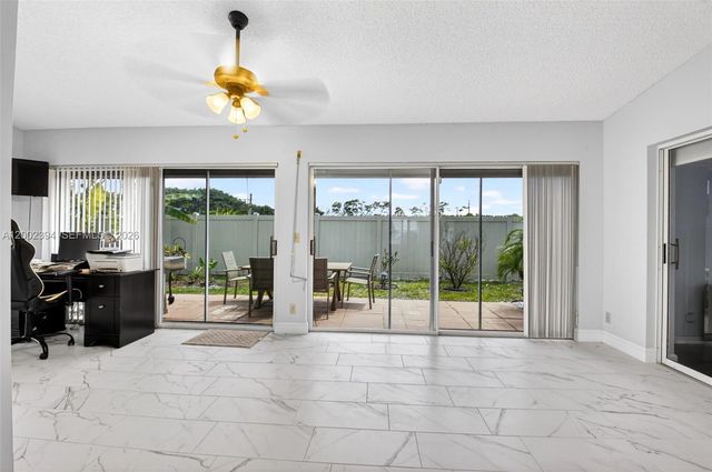 10982 S Greentrail Drive S, Boynton Beach, FL 33436