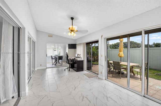 10982 S Greentrail Drive S, Boynton Beach, FL 33436