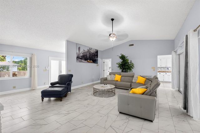 10982 S Greentrail Drive S, Boynton Beach, FL 33436