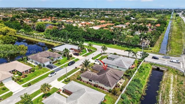 10982 S Greentrail Drive S, Boynton Beach, FL 33436