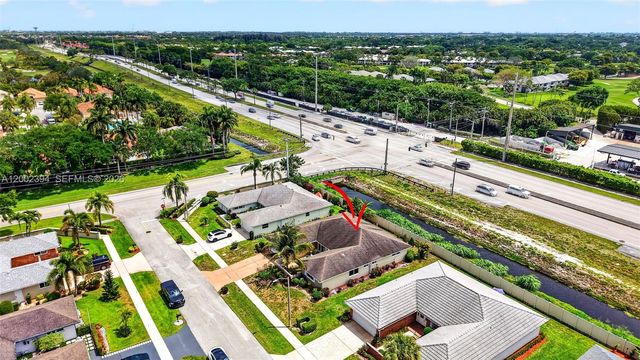 10982 S Greentrail Drive S, Boynton Beach, FL 33436