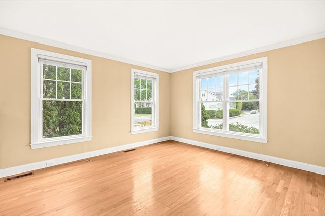 46 Loring Avenue, Winchester, MA 01890