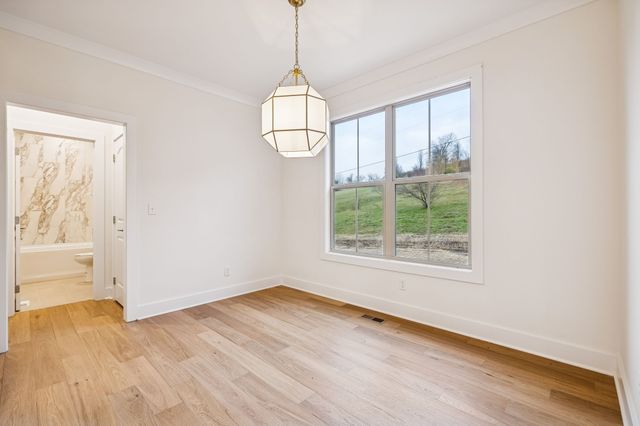 1561 Opossum Paw Rd, Beechgrove, TN 37018